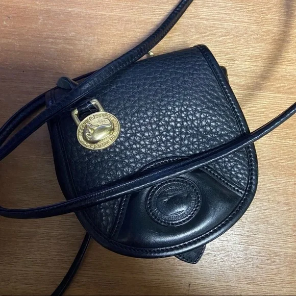 ***SOLD SOLD SOLD ***Dooney & Bourke crossbody/belt bag-convertible EUC -Vintage - Picture 1 of 4
